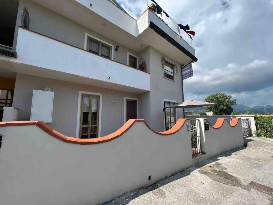 Appartamento Sunflower Viareggio Exterior photo